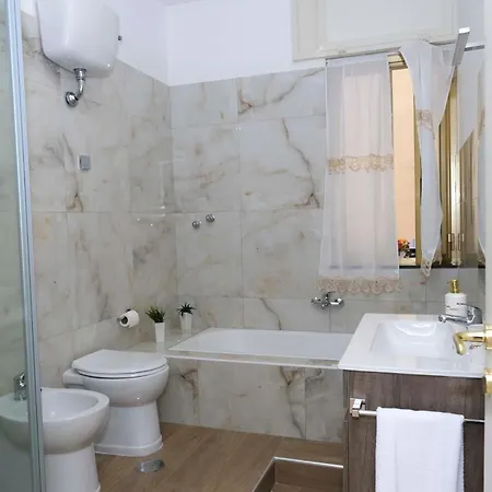 White Butterfly * Nápoles