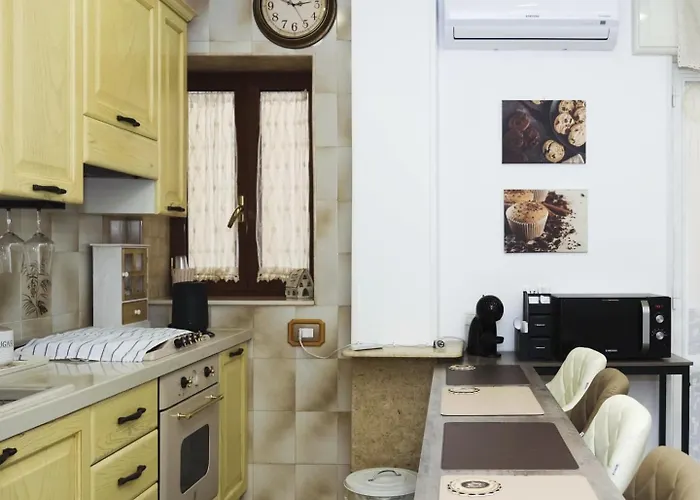 White Butterfly Apartament Neapol