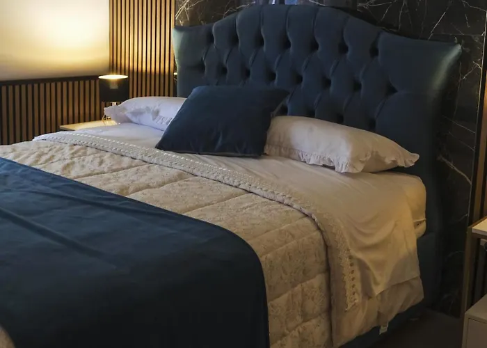 White Butterfly Neapol