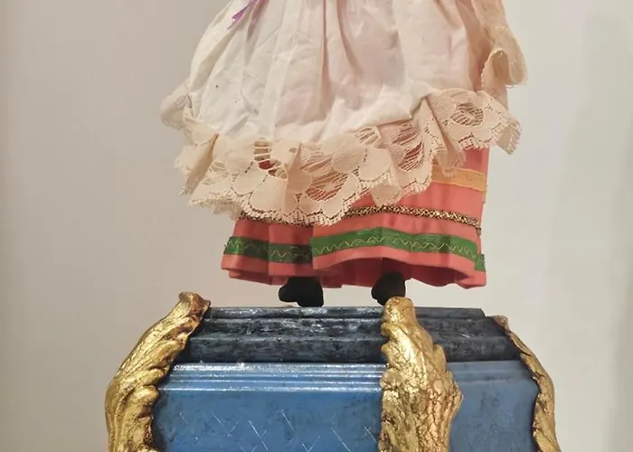 White Butterfly Neapol