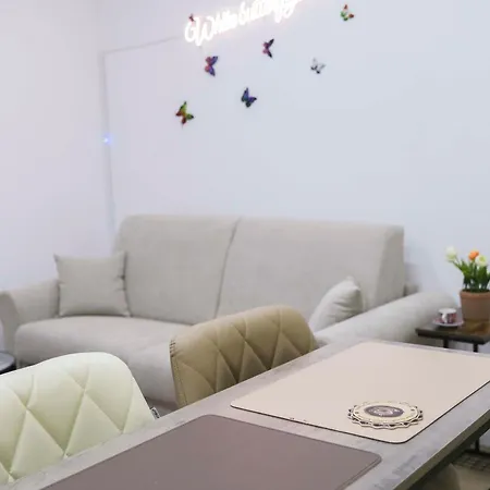 White Butterfly Apartman Nápoly